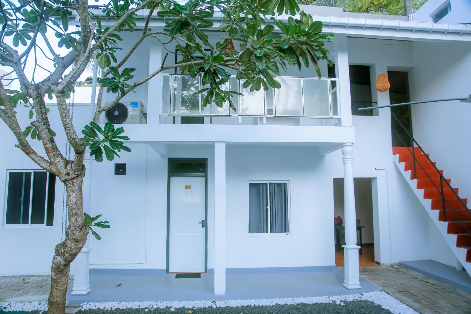 Anchorage Mirissa Hotel ภายนอก รูปภาพ